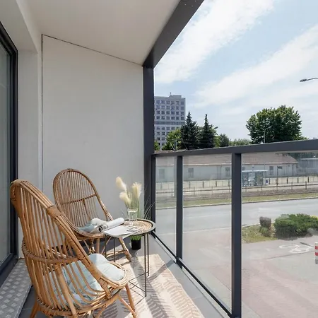 Apartment With Balcony & Parking Mogilska By Renters Prestige Krakov Exteriér fotografie