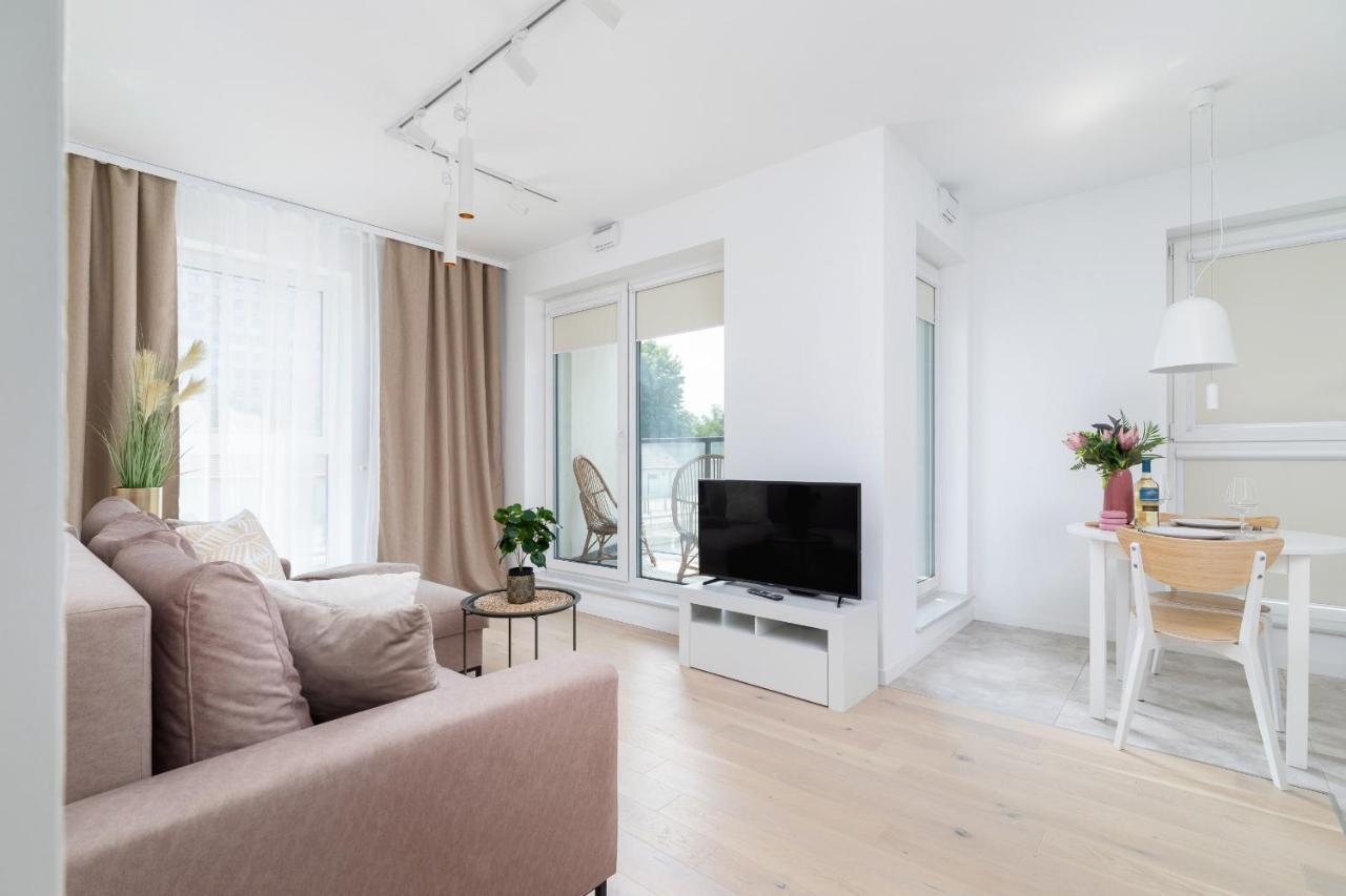 Apartmán With Balcony & Parking Mogilska By Renters Prestige